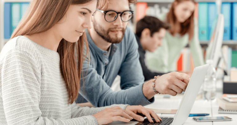 ¿Sabes por qué la gente está eligiendo la universidad en línea en 2020?